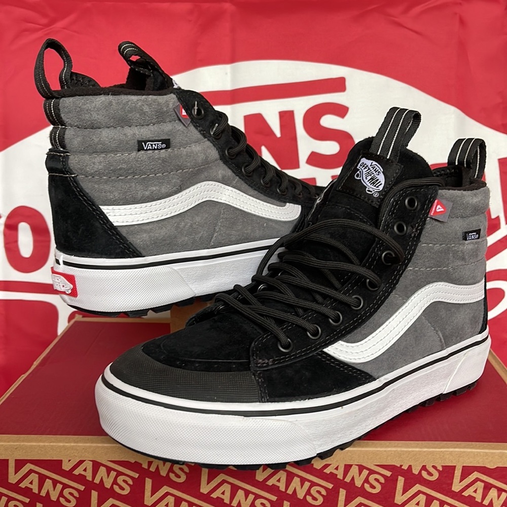 Vans WMNS Sk8-Hi Mte-2
Pewter/Black
VN0A5KYCPBQ
boots - sneakers - Picture 9 of 16